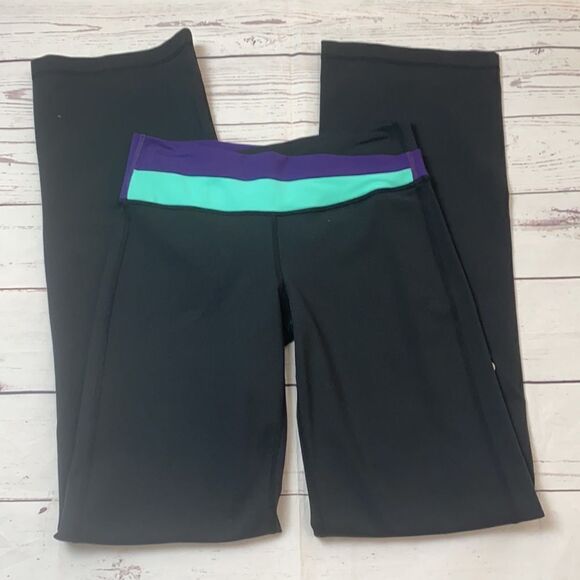 Lululemon leggings  - Picture 3 of 8